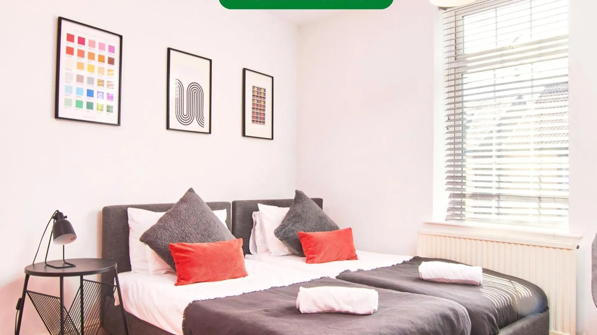 Επικοινωνία με το Charming House - Close To City Centre - Free Parking, Self-Check-In, Fast Wifi And Smart Tv By Yoko Property